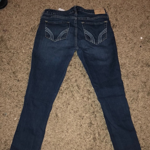 Hollister Super Skinny Jeans - Picture 3 of 3